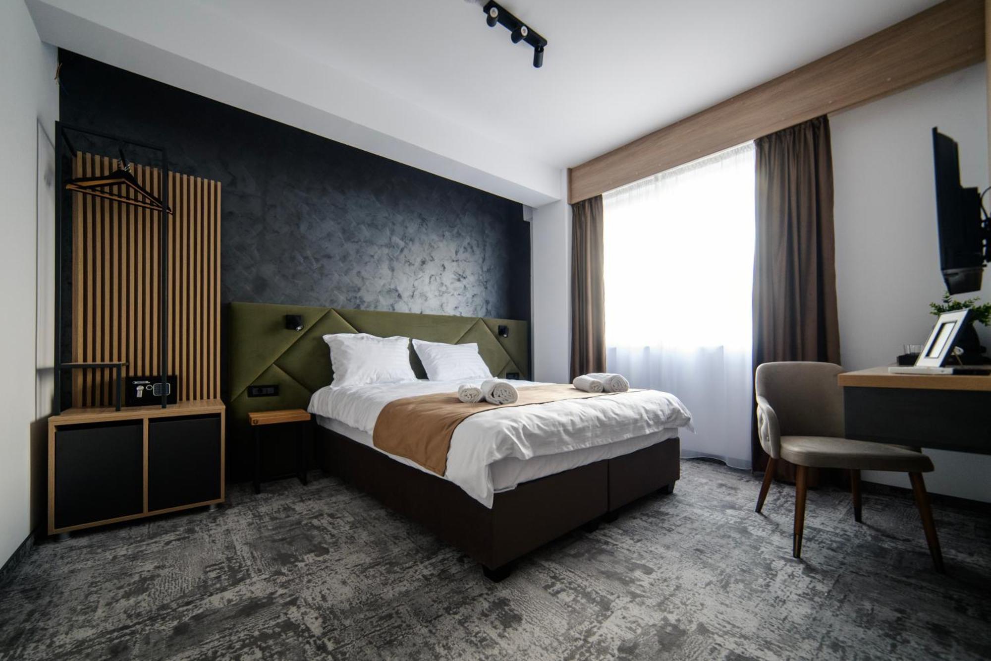 Gbu Hotel